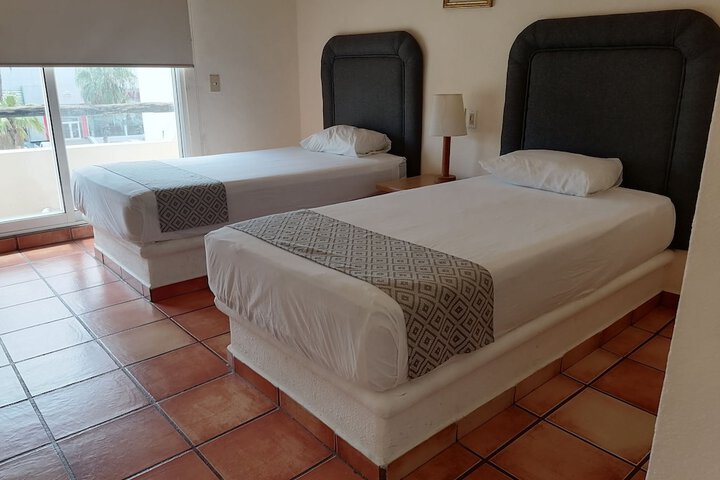 Room 28 of 109