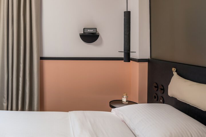 Room 7 of 54