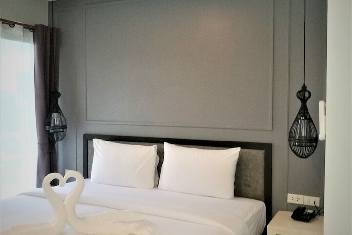 Room 43 of 186
