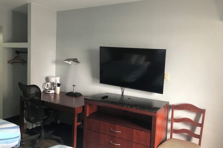 Room 27 of 54