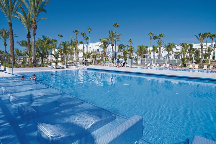 Pools & Facilities