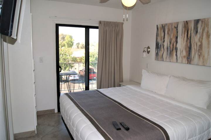 Room 3 of 17