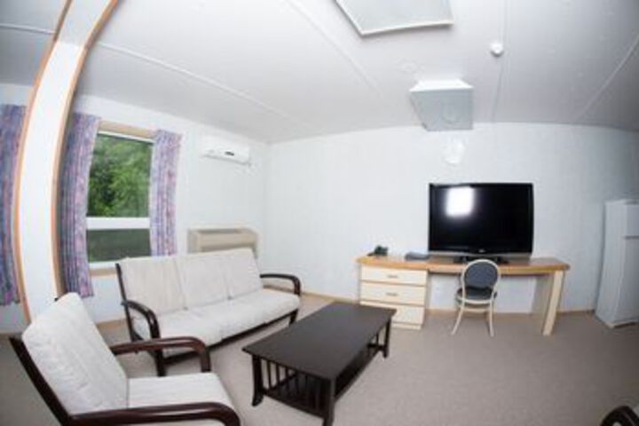 Room 11 of 37
