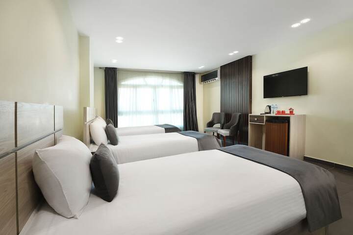 Room 2 of 16