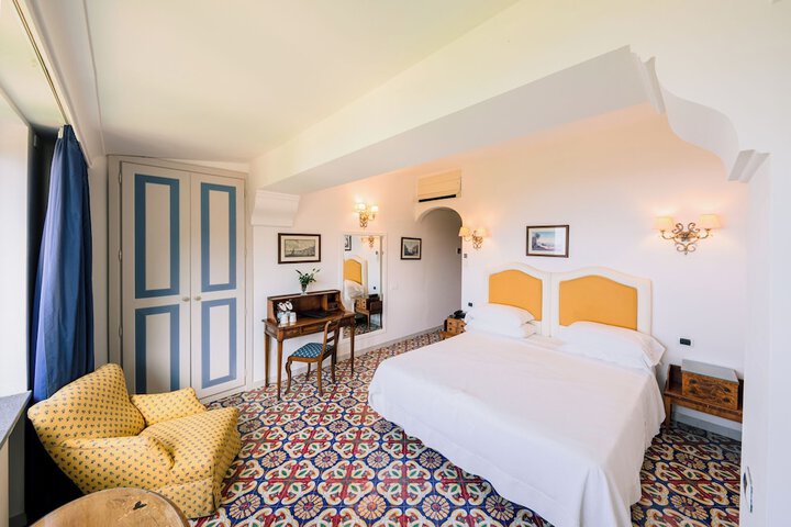Room 41 of 69