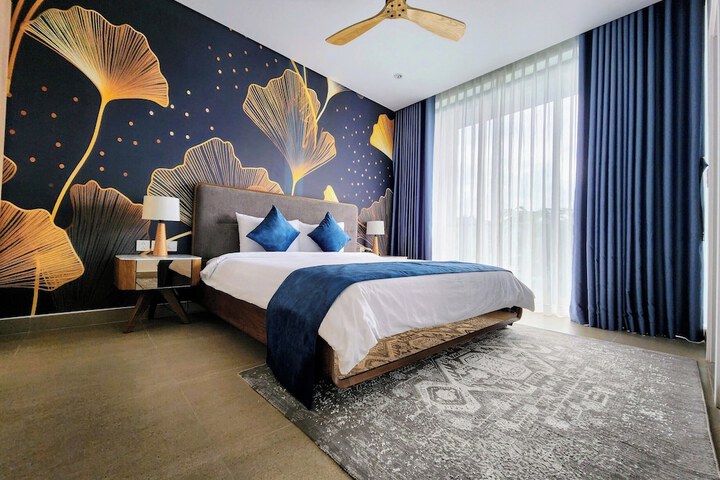 Room 7 of 145