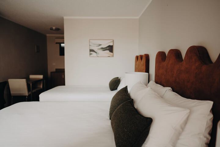 Room 20 of 93