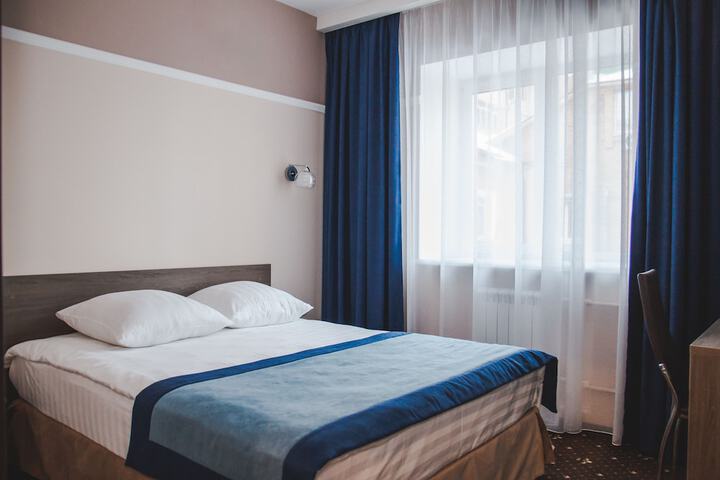 Room 10 of 43