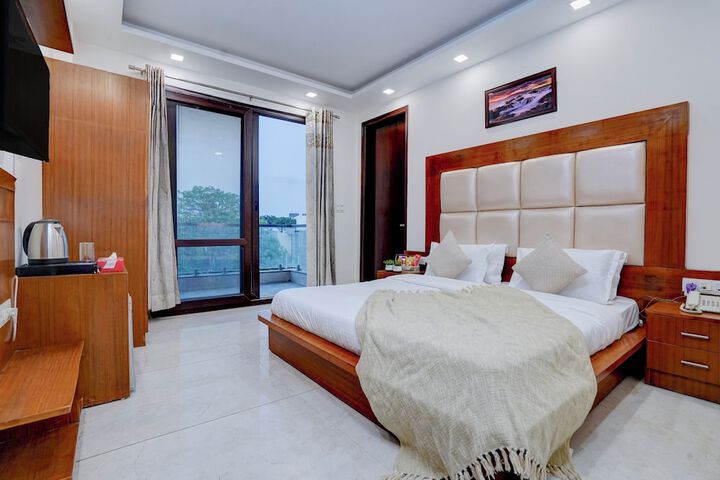 Room 10 of 39