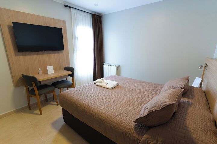 Room 13 of 34
