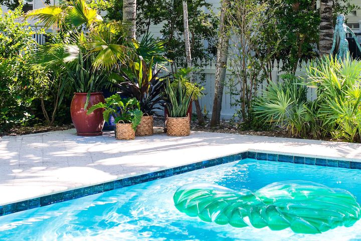 Pool 45 of 108