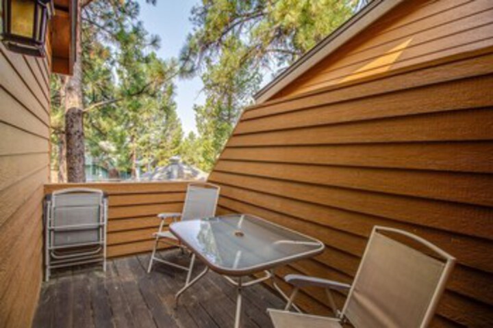 Terrace/Patio 3 of 33