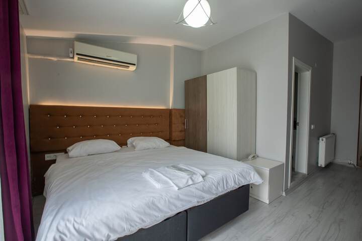 Room 5 of 22