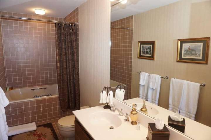 Room 15 of 24