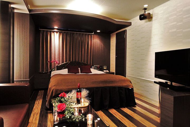 Room 5 of 51