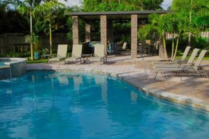 Pool 17 of 29