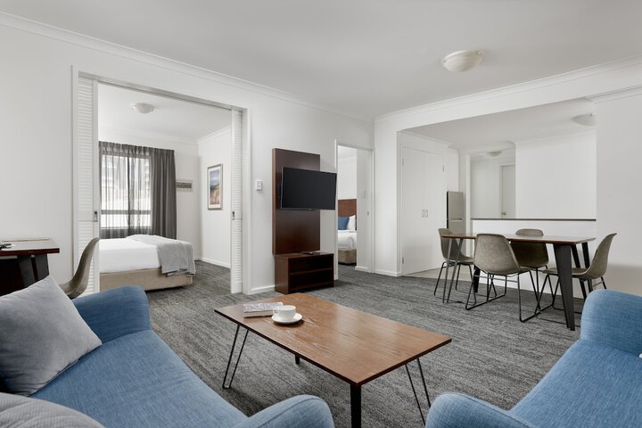 Room 17 of 28