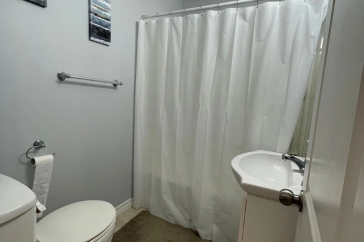Room 4 of 14