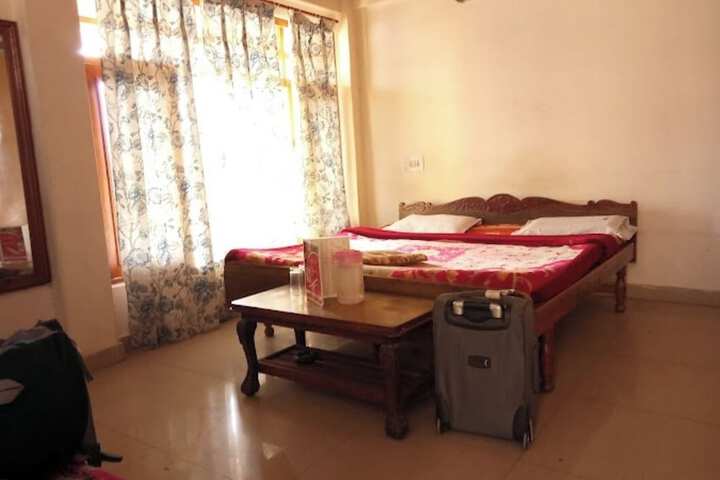 Room 2 of 5