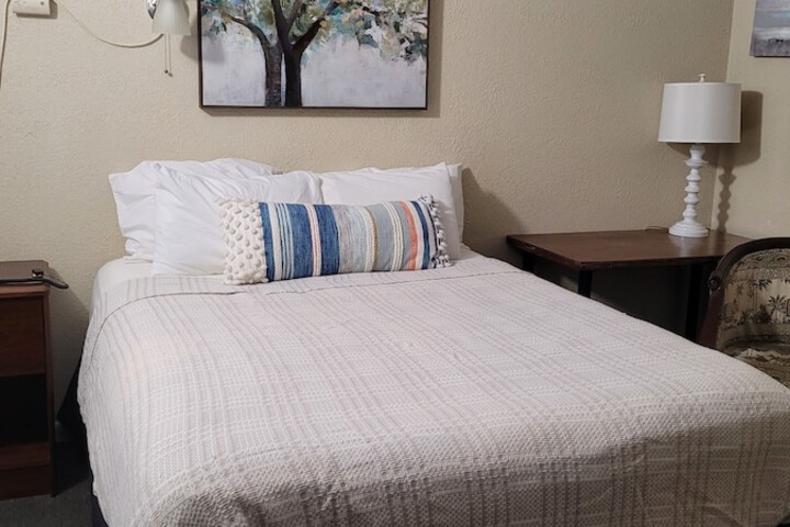 Room 3 of 22