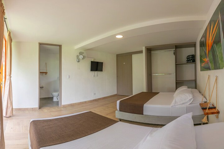 Room 36 of 63