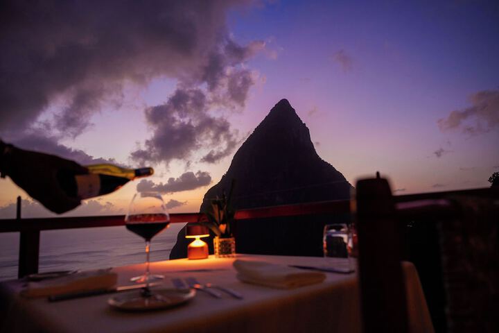 Dining 53 of 80