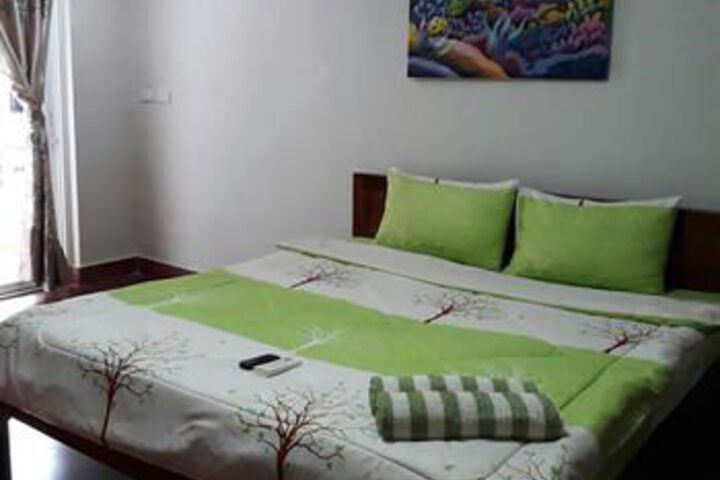 Room 13 of 26