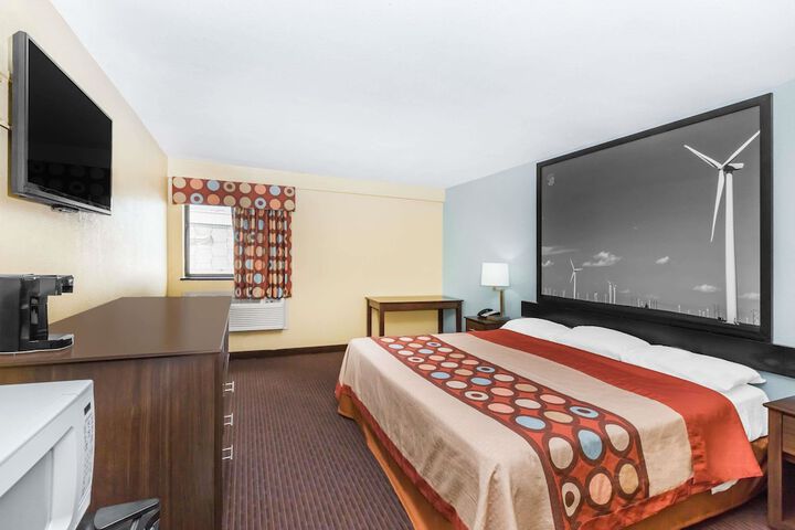 1 King Bed (45 of 45)