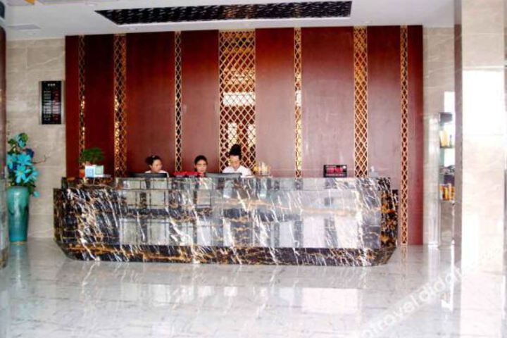 Hotel Interior 10 of 28