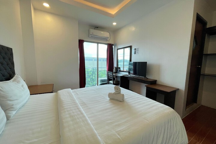 Room 53 of 79