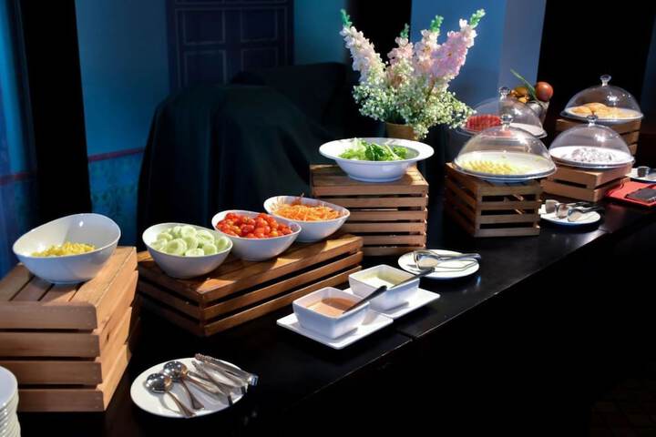 Dining 63 of 74
