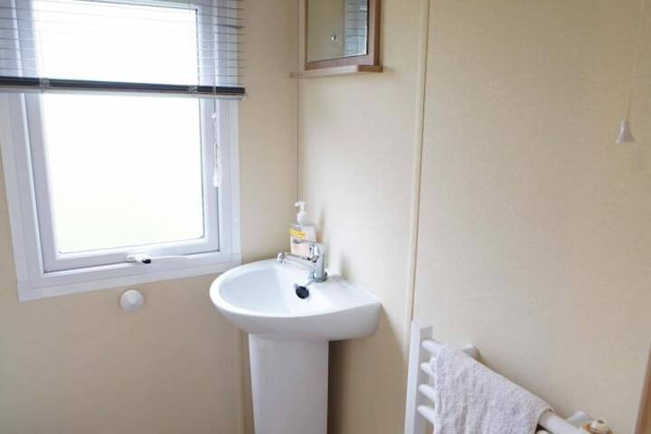 Room 12 of 24