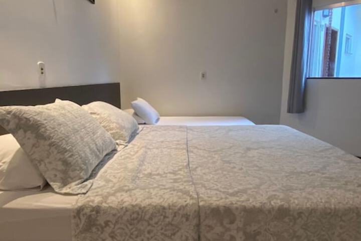 Room 4 of 28