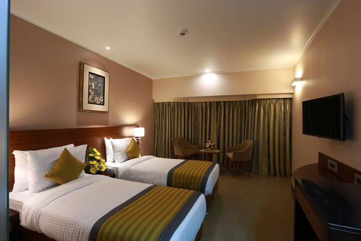 Room 4 of 24