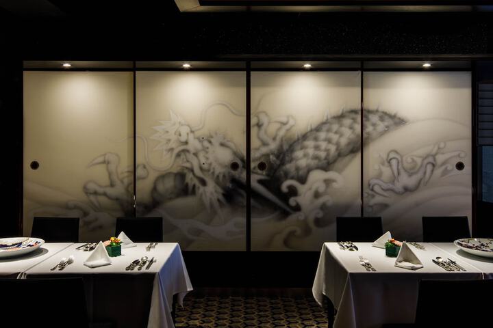 Dining 42 of 89