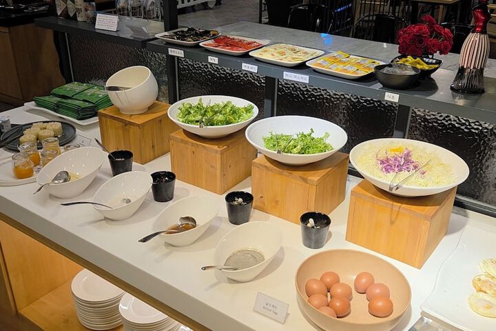 Dining 55 of 75