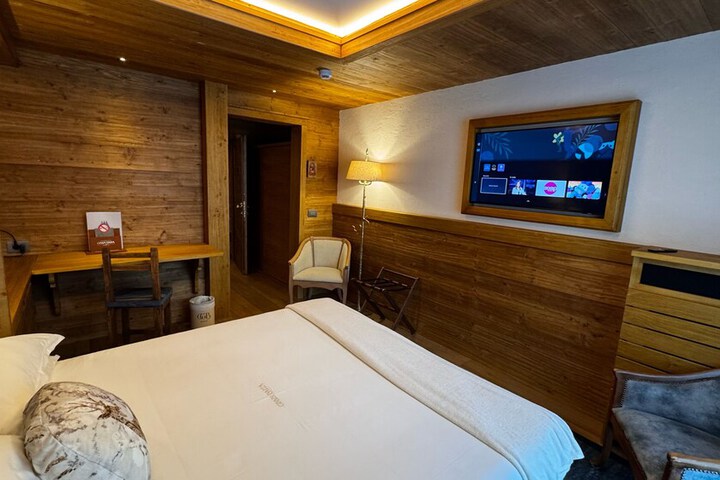 Room 86 of 172