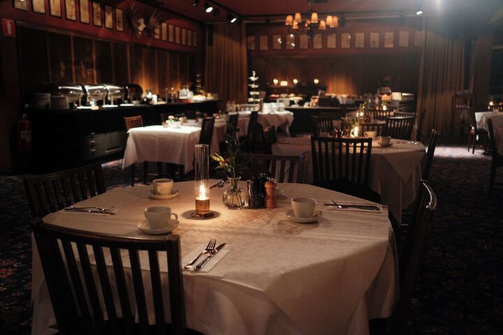 Dining 21 of 25
