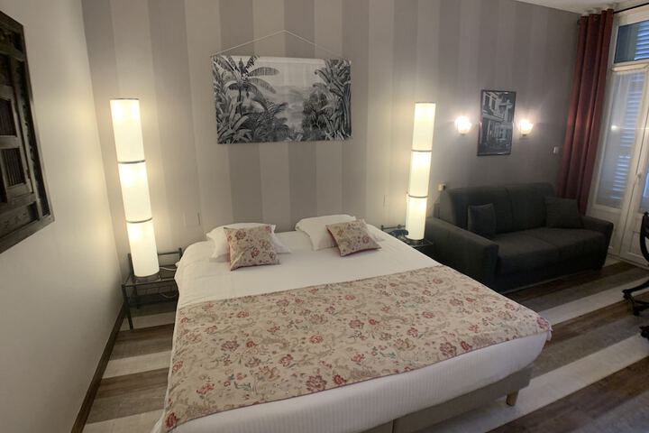 Room 17 of 50