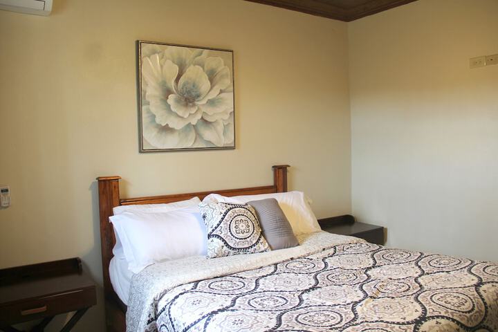 Room 18 of 83