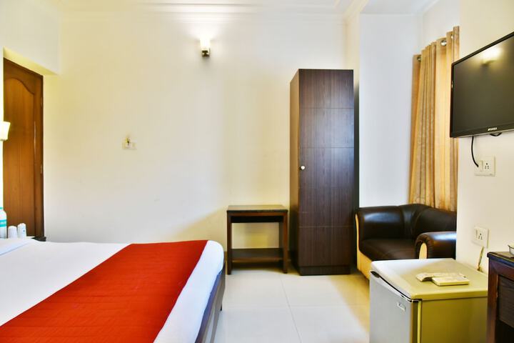 Room 11 of 29