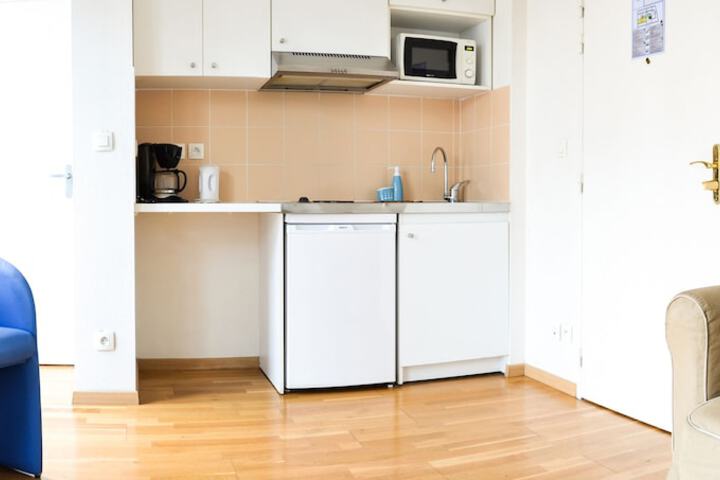 Private kitchenette