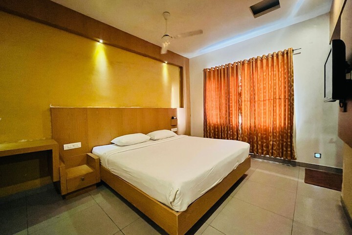 Room 4 of 55