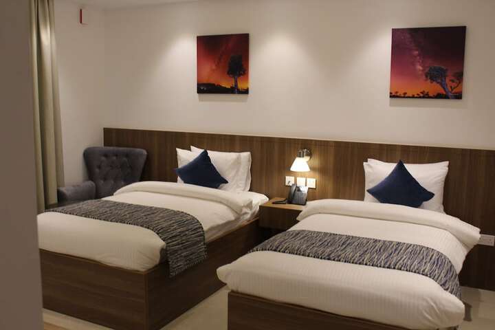 Room 8 of 17