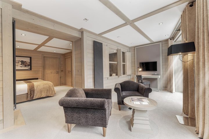 Room 9 of 44