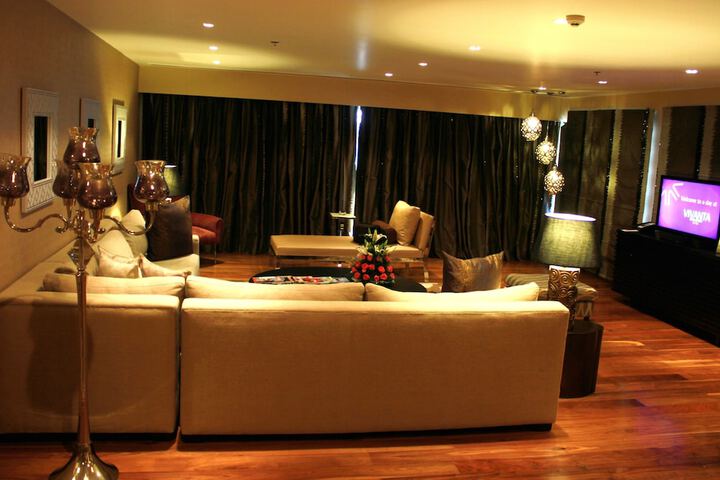 Room 17 of 41