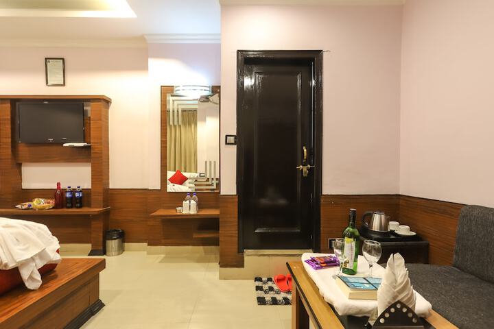 Room 30 of 65