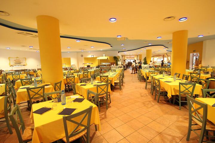 Dining Photos