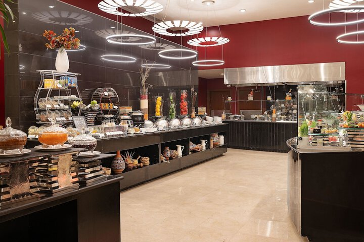 Dining Photos