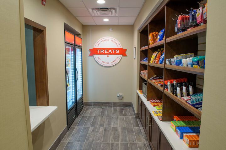 Snack bar
